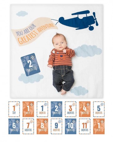 MUSSOLA-neonato-con-milestone-cards-lulujo-greatest-adventure-min